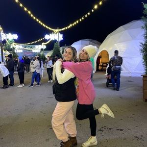 Meet your Posher, Alexandra